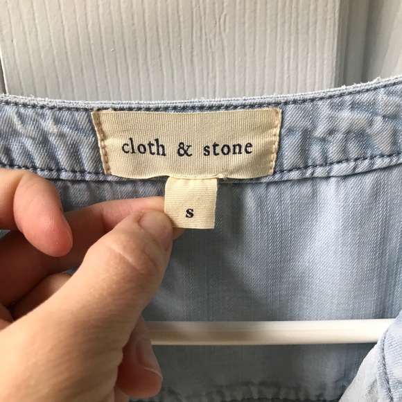 Anthropologie Cloth & Stone Chambray Small - Picture 3 of 4